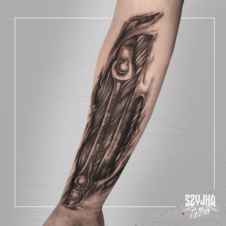 Tatuaż trochę inna biomechanika - anatomiczne