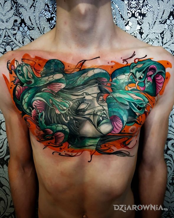 Tatuaż medusa w kolorze - twarze