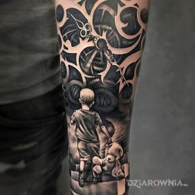 Chłopak z misiem, dzieciństwo, przemijanie czasu