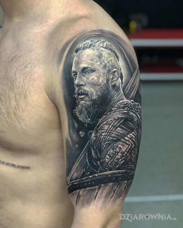 Tatuaż władca wikingów ragnar - postacie