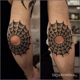 Pajęczyna na łokciu