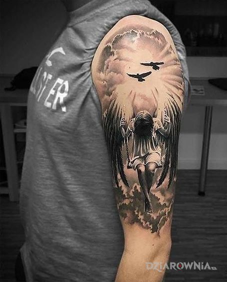 Tatuaż anioł na huśtawce - anioły