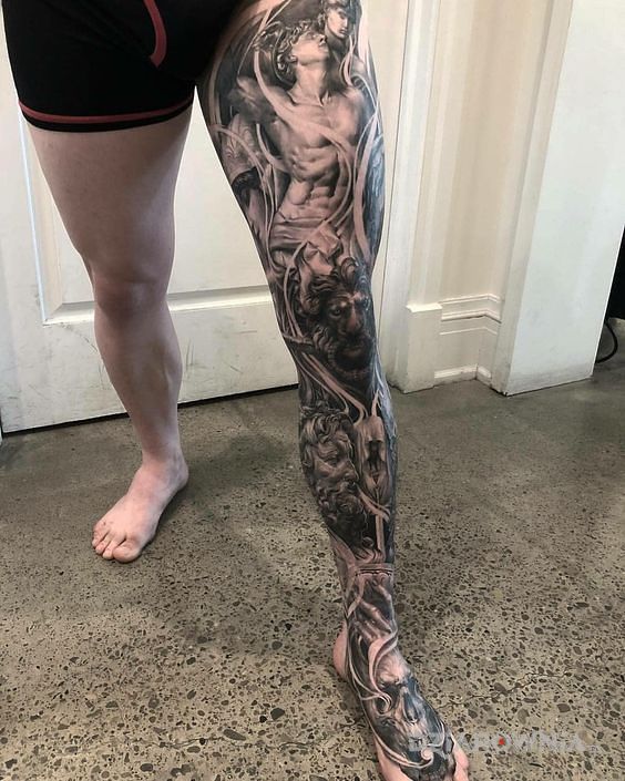 Tatuaż rękaw na nodze - zwierzęta