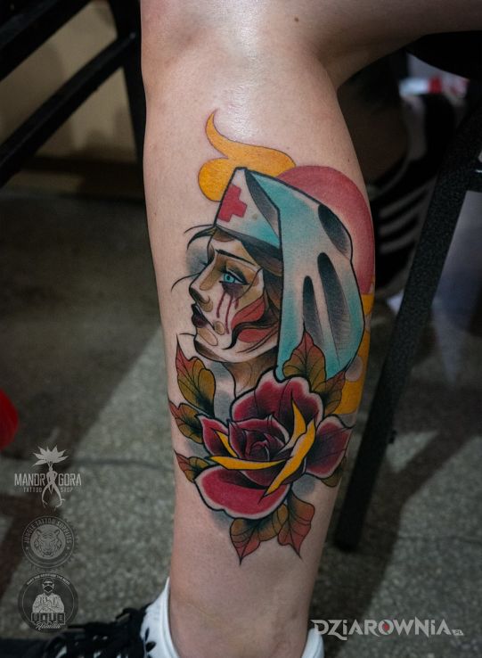 Tatuaż neotradycyjna pielęgniarka - kolorowe