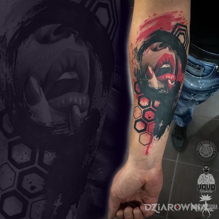 Tatuaż trashpolka - seksowne