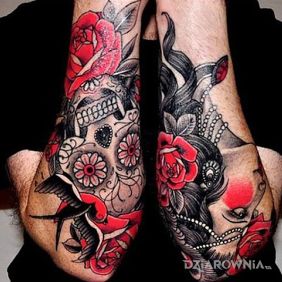 Czaszka i twarz kobiety