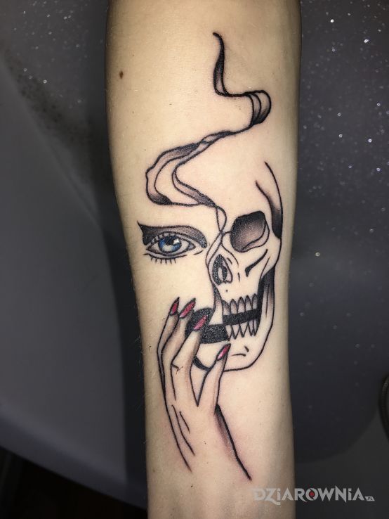 Tatuaż kobieca twarz czaszka - kolorowe
