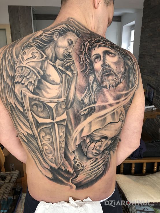 Tatuaż moja święta trójca - religijne