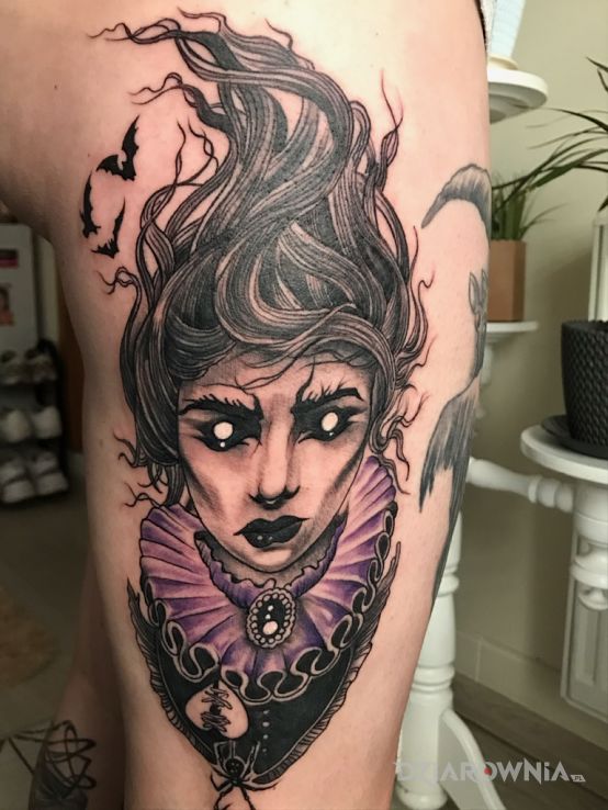 Tatuaż upiorna piękność - postacie