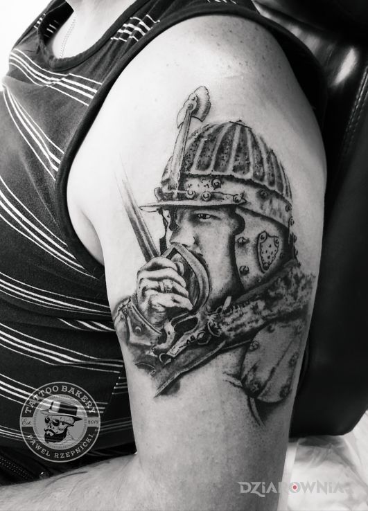 Tatuaż husaria - patriotyczne