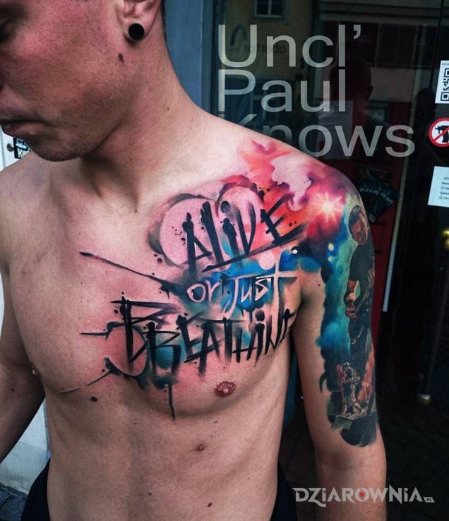 Tatuaż alive or just breathing - napisy