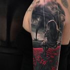 Dziewczynka pośród czerwonych maków