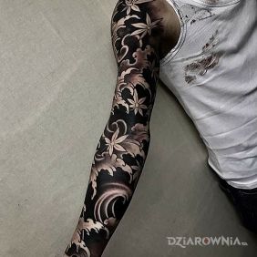 Kwiaty wiśni na wietrze