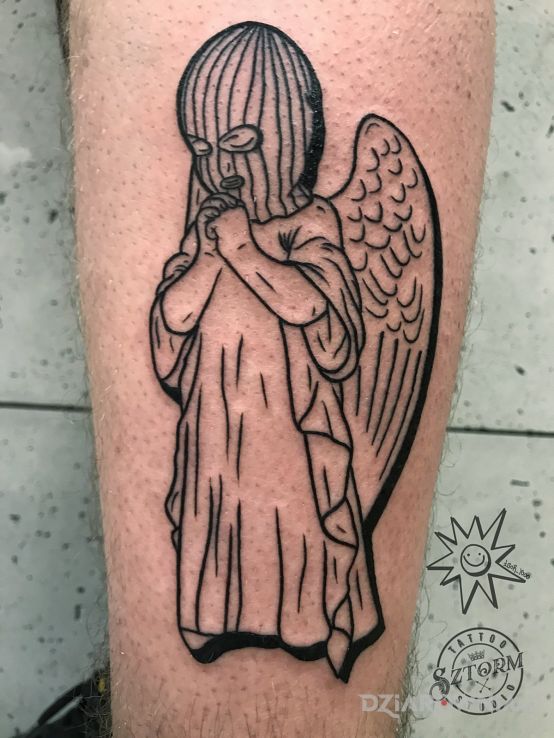 Tatuaż angel on the street - czarno-szare