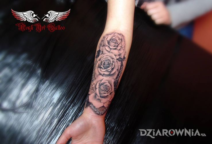 Tatuaż róże - kwiaty
