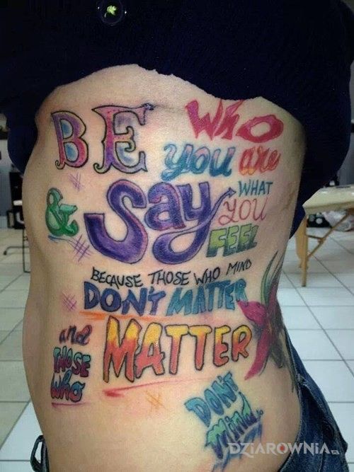 Tatuaż brudnopis - napisy