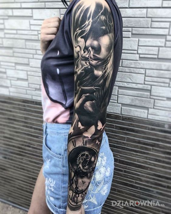 Tatuaż dama z papierosem - rękawy