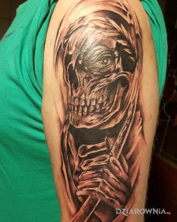 Tatuaż cezar - czaszki