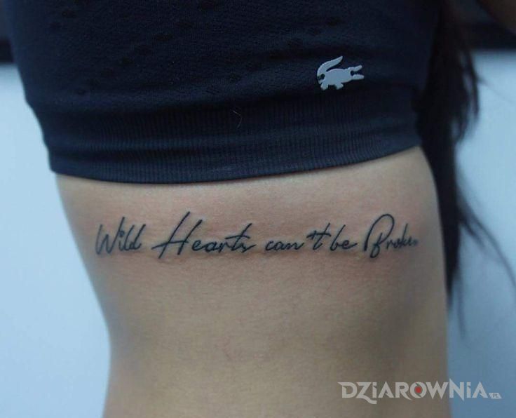 Tatuaż dzikie serce - napisy