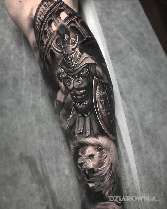 Tatuaż opancerzony gladiator - postacie