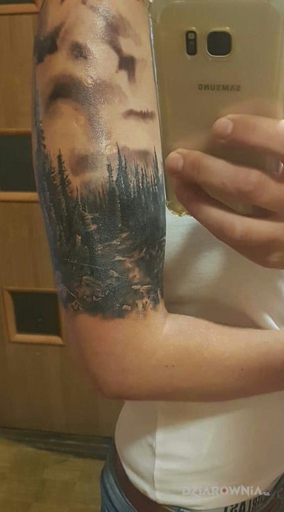 Tatuaż las - czarno-szare