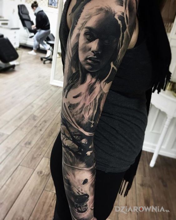 Tatuaż matka smoków - czarno-szare