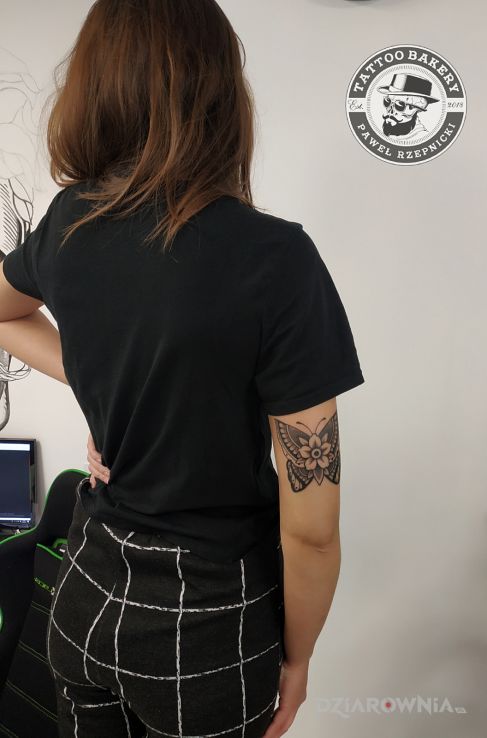 Tatuaż motyl - czarno-szare