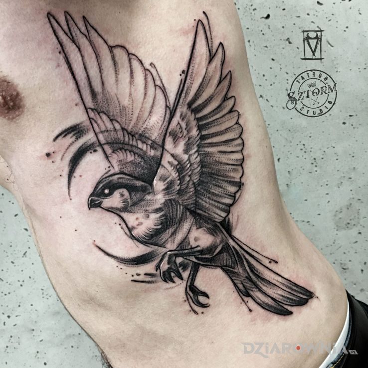 Tatuaż leć wysoko - skrzydła