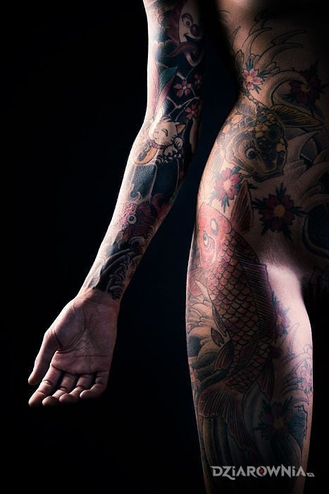 Tatuaż wytatuowana kobieta - seksowne