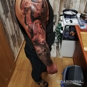 Tatoo - rękaw z czaszkami
