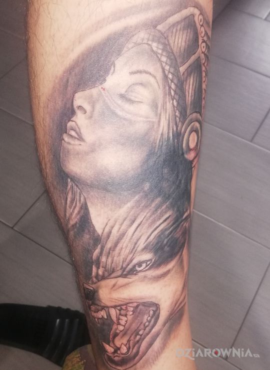 Tatuaż indianka z wilkiem - postacie