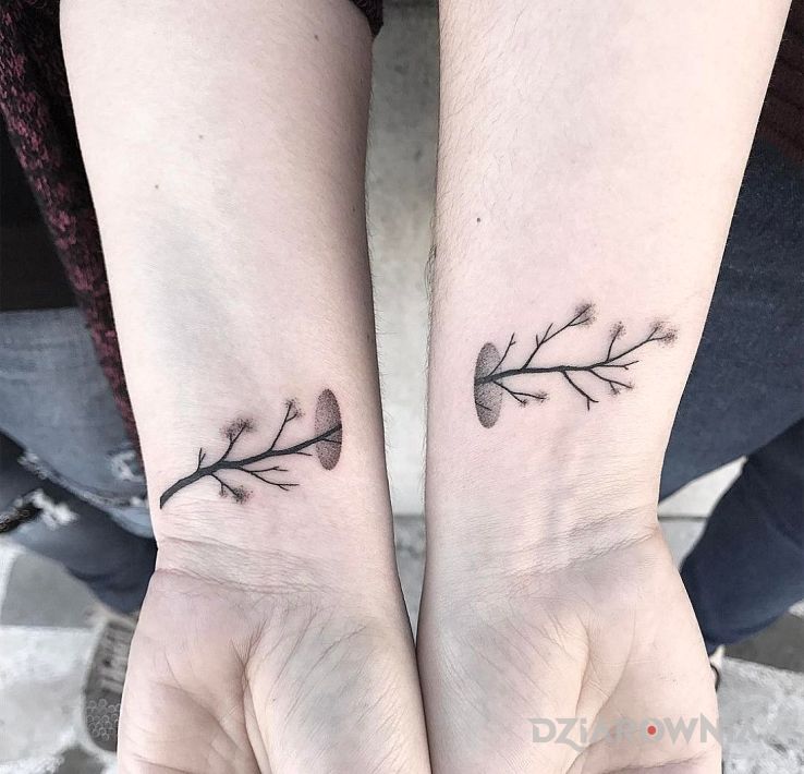 Tatuaż galazka - miłosne