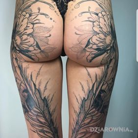 Wytatuowany tyłek