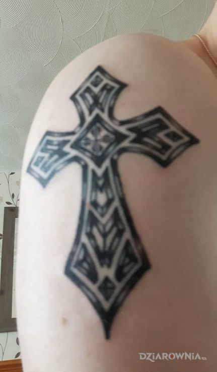 Tatuaż pierwszy   - religijne