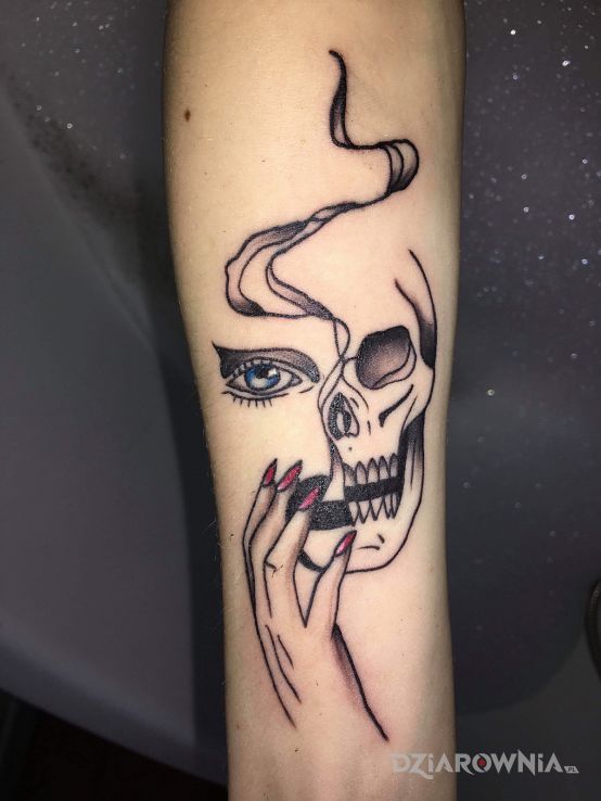 Tatuaż dwie twarze - seksowne