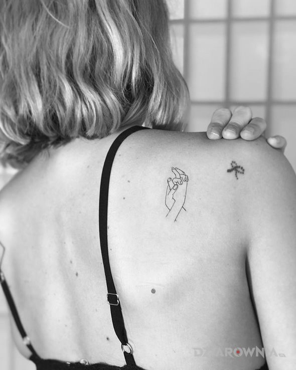 Tatuaż dwie rączki - pozostałe