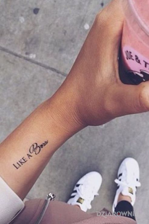 Tatuaż like a boss - napisy