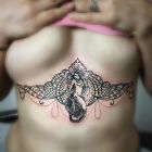 Syrena w ornamentach