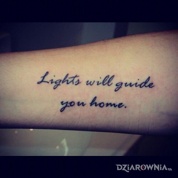 Tatuaż powrót do domu - napisy