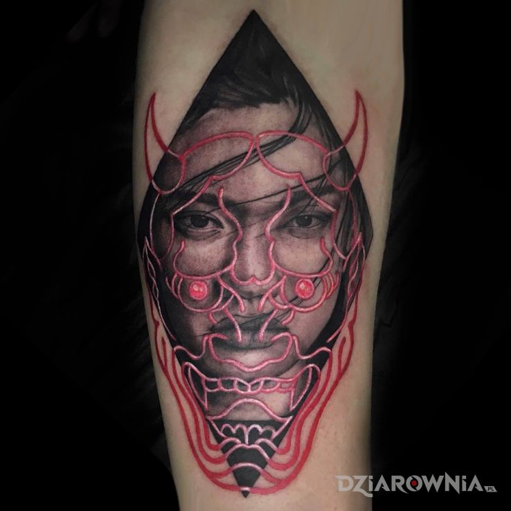 Tatuaż japan hannya mask - święcące w ciemności