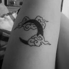 Księżyc azjatyckie chmury