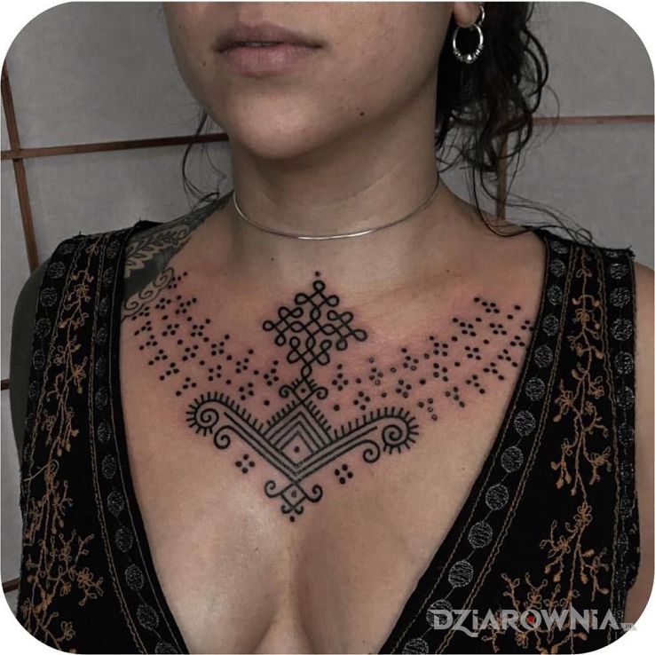 Tatuaż tatuowany naszyjnik - pozostałe