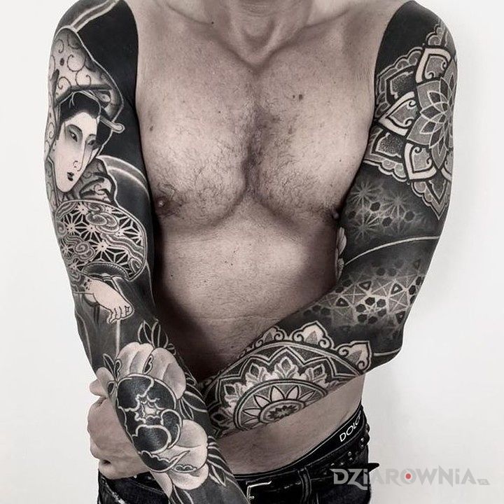 Tatuaż japoński styl kontra geometria - mandale