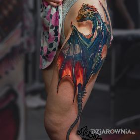 Smok, wbił się w bok