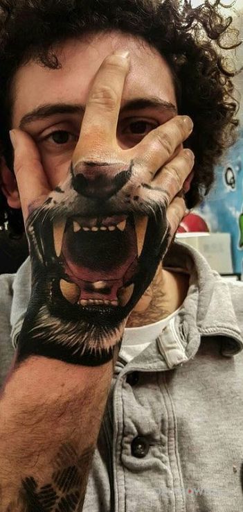 Tatuaż paszcza lwa - zwierzęta