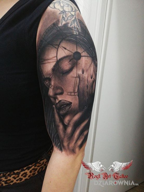 Tatuaż kobieta - pozostałe