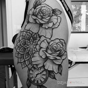 Kwiaty / Róże / Mandala / Zegar
