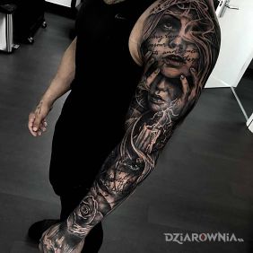 Kobiece portrety w natarciu