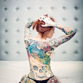 Calutka w tatuażach 