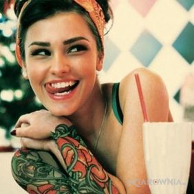 Pnącza i kwiaty - rękaw